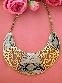 ＜英国ミッドセンチュリー：レア♪＞真鍮細工が美しい大きなモチーフ♪無垢の真鍮が優雅な工芸品のようなネックレス