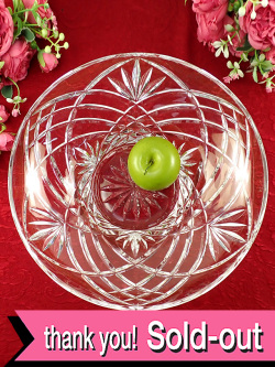 1940年代：ぽったりと分厚いクリスタルガラス♪直径３０cm容量3000ccカットガラスが美しいとてもとても大きなボウル