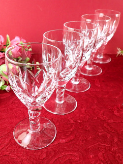 ＜英国ビンテージ＞立体的なガラス細工♪美しいステイが素敵なクリスタルガラスの光のワイングラス「６個セット」