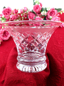 ＜STUART CRYSTAL＞ずっしりと美しいガラス細工♪クリスタルガラスの名門スチュアートクリスタルのフラワーベース