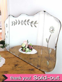 １９３０年代：お花のデザインが優雅な豪華な英国の大きなアンティークミラー