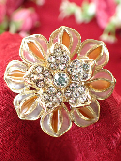 ＜英国ミッドセンチュリー＞金色のロマンチックなお花♪キュービックジルコニアも輝くお花のブローチ