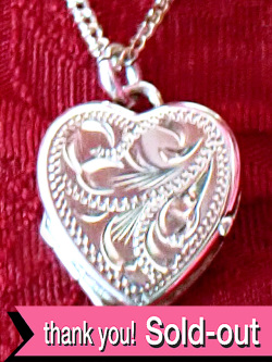 ＜英国スターリングシルバー＞美品♪優雅な純銀の銀細工♪ハート形のモチーフが素敵なロケットネックレス