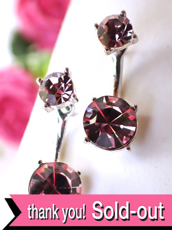 ＜英国ミッドセンチュリー＞輝く大粒のピンククリスタル♪揺れるチャームが美しい２WAYのピアス