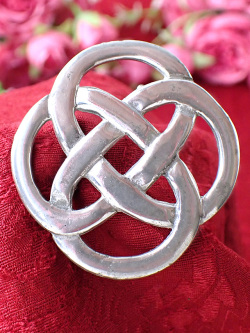 ＜SJC Pewter：レア♪＞ケルティックデザイン♪分厚いピューターのコーンウォール発の工芸品のような大きなブローチ