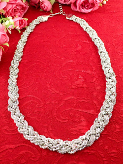 ＜英国ミッドセンチュリー＞チェーン全体が銀色の輝き♪延長１０６cmシルバーチェーンの３つ編みデザインの個性的な超ロングネックレス＆チェーンベルト