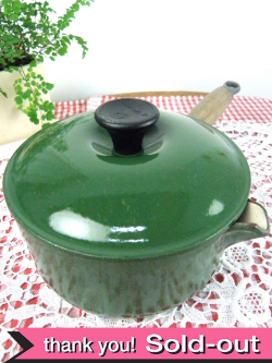 ＜フランス製＞世界の定番ル・クルゼ♪素晴らしビンテージの片手パン「１８cm」