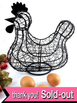 ＜英国ミッドセンチュリー＞愛らしいめんどりさん♪玉子を入れる大きなワイヤーバスケット
