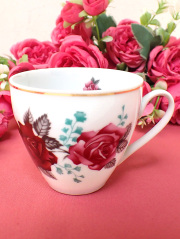 ★３５％OFF★＜チェコスロバキア＞「BOHEMIA」優雅なバラのお花たち♪たっぷりとした金彩も輝くティーカップ：通常価格500円→