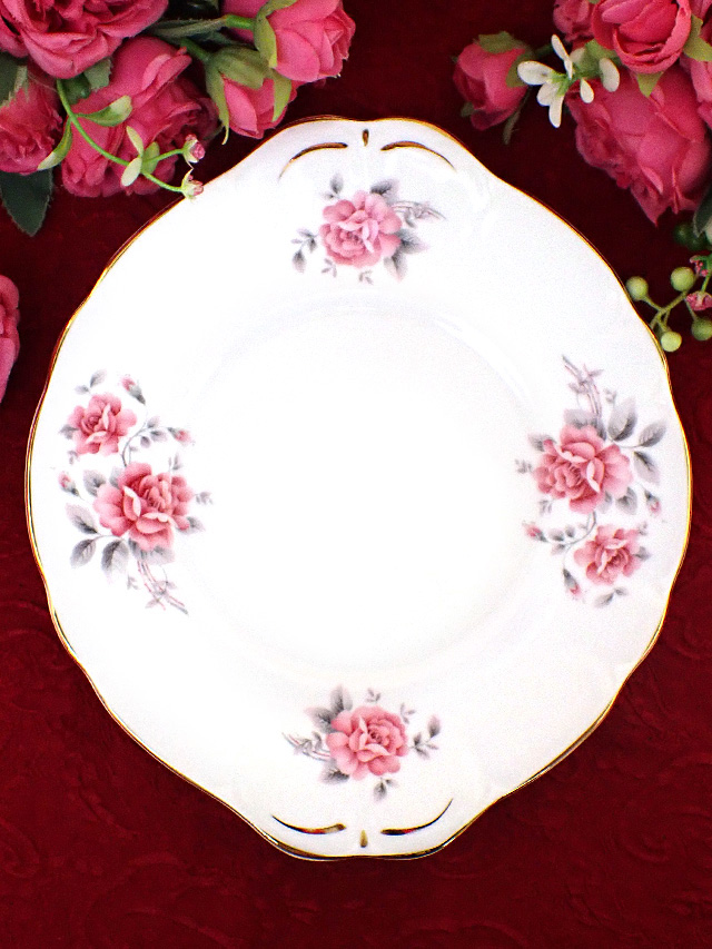 ＜DUCHESS＞ピンク色のオールドローズたち♪たっぷりとした金彩も優雅なダッチェスのサンドイッチプレート