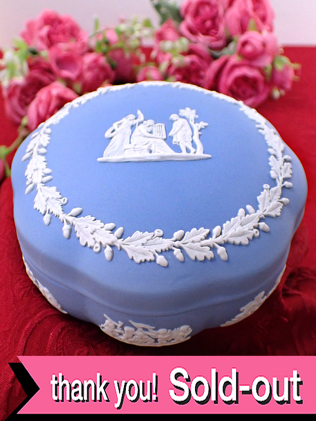 ＜廃盤レア♪ウェッジウッド＞【特大】ハープを奏でる女神様♪ブルージャスパーの女神様と神様の特別大きなポーセリンBOX