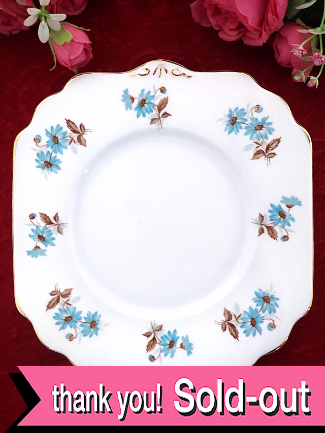 ＜英国ミッドセンチュリー＞英国カントリーサイドのお花たち♪上品でロマンチックなブルーデイジーのサンドイッチプレート