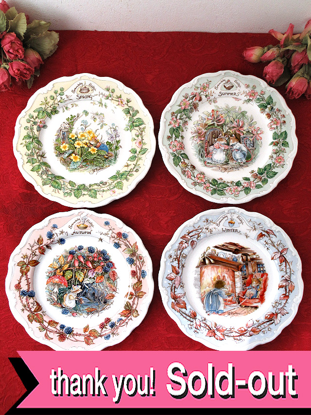 ＜ロイヤルドルトン＞ブランブリーヘッジギフトコレクション「FOUR SEASONS PLATES」四季シリーズ「春夏秋冬全４枚セット：スタンド4個付」