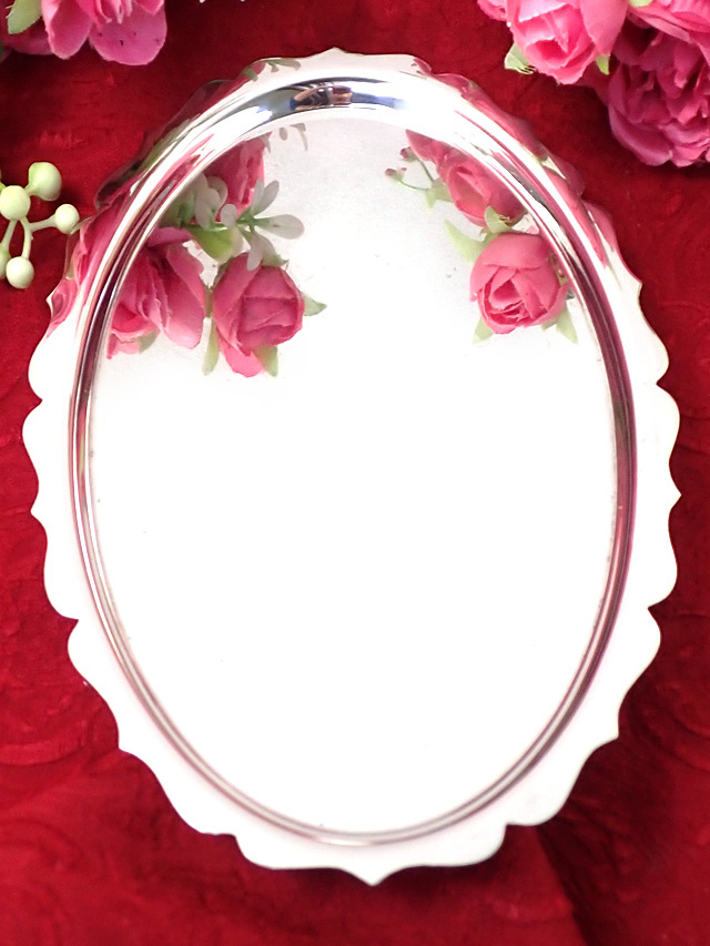 ＜英国銀器＞１９３０年代：ヴィクトリアンデザイン♪銀細工が優雅な楕円形のシルバープレートのオーバルトレイ