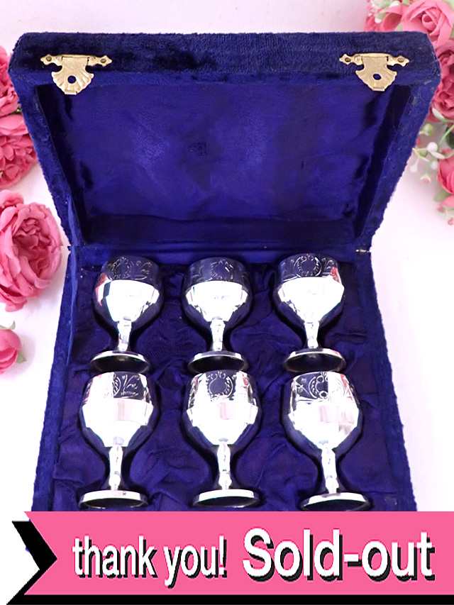 ★３５％OFF★＜英国銀器：デッドストック美品＞１９３０年代♪植物模様の銀細工がみごとなシルバープレートのリキュールカップ「６点セット＆お箱付」：通常価格11800円→