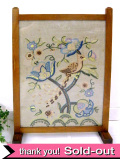 １９１０年代：ハンドメイド刺しゅう♪英国の野鳥さんとお花たちが咲いたファイヤースクリーン