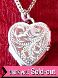 ＜英国スターリングシルバー＞美品♪優雅な純銀の銀細工♪ハート形のモチーフが素敵なロケットネックレス