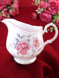 ＜DUCHESS＞ピンク色のオールドローズたち♪たっぷりとした金彩も優雅なダッチェスのとても大きなミルクジャグ