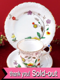 ＜英国ハンドペイント：ROYAL STAFFORD＞１９３０年代「FLORA」手書きのお花たち♪金彩も豪華でロマンチックなアンティークトリオ