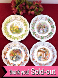＜Royal Doulton＞「BRAMBLY HEDGE」♪ギフトコレクションの四季シリーズ「春夏秋冬全４枚セット：スタンド4個付」