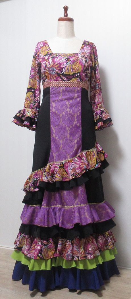 ★2025年オーダー例★８★　ハイW切替　黒＆紫バタフライ柄ワンピース