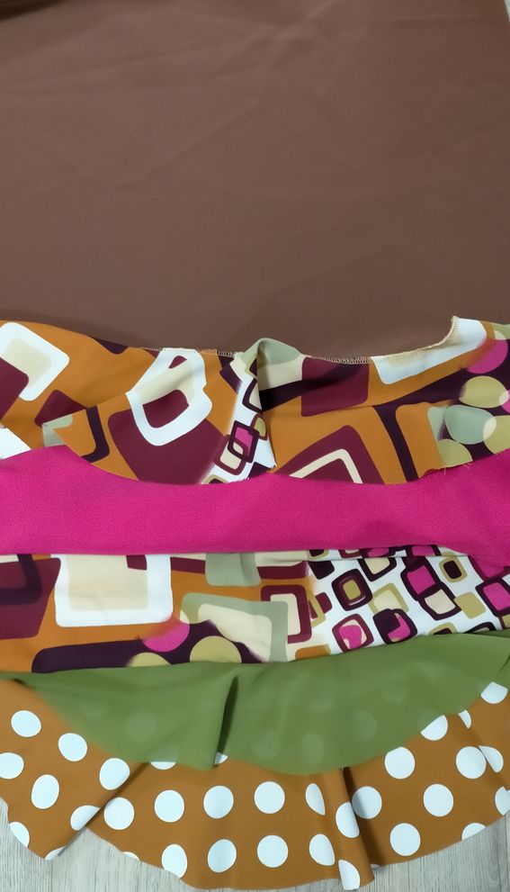 A様オーダー★ ５段フリルファルダ　コチーボ茶他