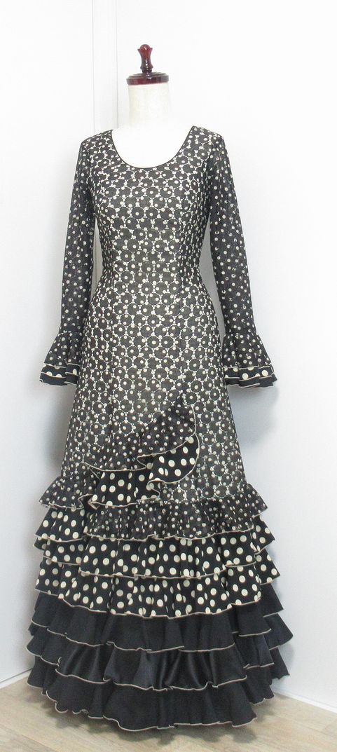 2023年作品集★L★　黒地ベージュドットレース・ワンピース