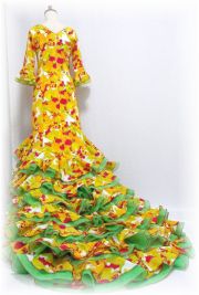 フラメンコ衣装 バタ・デ・コーラ