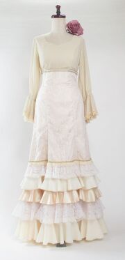 【美品 フラメンコ衣装】ホワイト＆花柄 Naomi Collection セット アゾネット | 商品詳細 | BonBons レトロ花柄ブラウス＆スカート