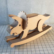 かわいい恐竜型木馬「トリケラトプス」