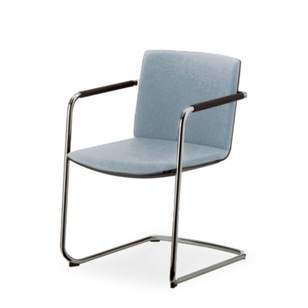 ウィルクハーン 180レンジ ネオス 肘付きミーティングチェアー 背座クッション付き 本体樹脂(ブラックシェル) XWH-18331BKK65718