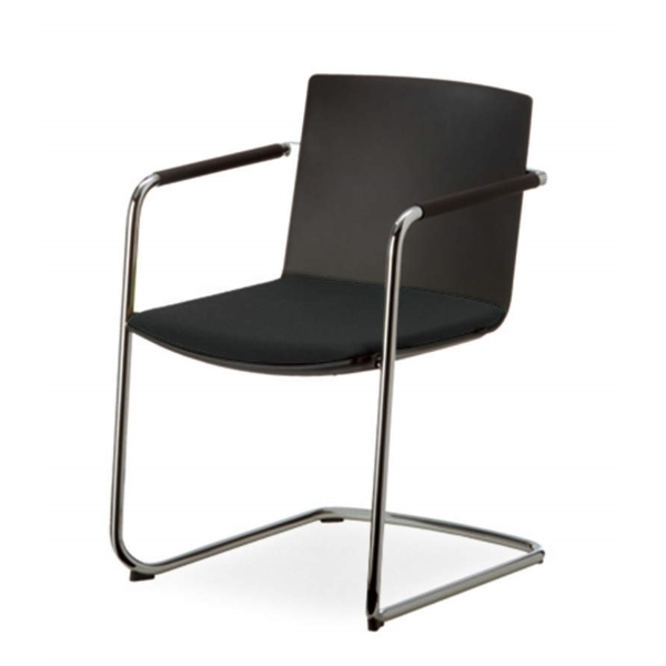 ウィルクハーン 180レンジ ネオス 肘付きミーティングチェアー 座クッション付き 背樹脂(ブラックシェル) XWH-1833BKK65198