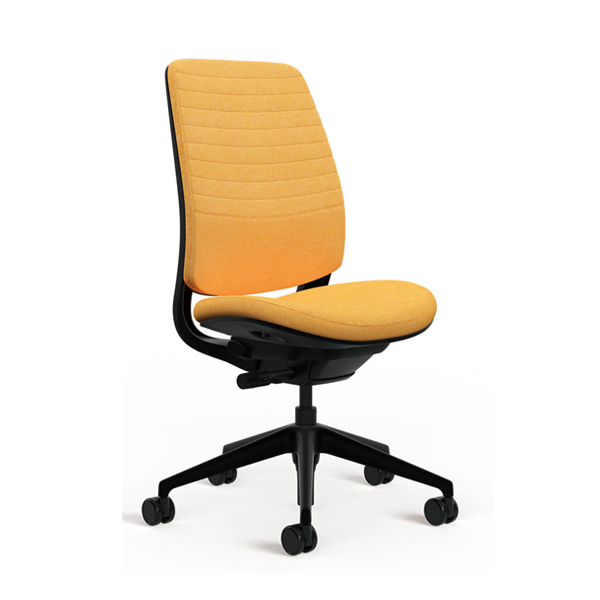 ウチダ スチールケース シリーズ2チェア 背キルティング ブラックフレーム 肘無 樹脂脚 5-323-21