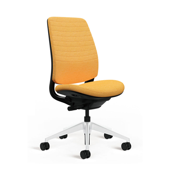 ウチダ スチールケース シリーズ2チェア 背キルティング ブラックフレーム 肘無 ポリッシュ脚 5-323-33