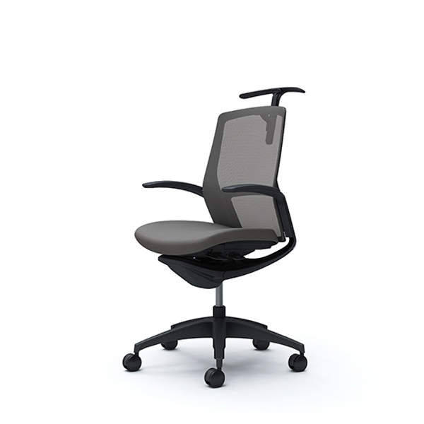 オカムラ フィノラチェア ミドルバック 座クッション ブラックパネル ブラック脚 デザインアーム C744MR-F1G/C744MR-F1H