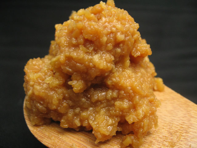 木桶仕込み 無添加 味噌 5kg 田舎味噌　在来種　サトイラズ　みそ 味噌 楽天市場】農家のお母さんが造った無添加味噌セット 2個田舎味噌