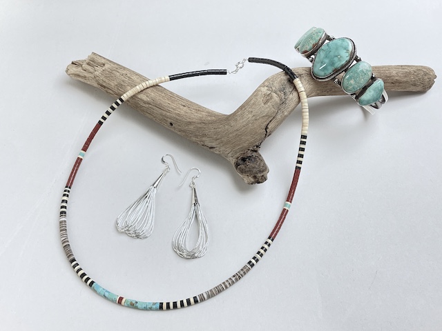 サントドミンゴ　34-0349-A　ドレイン・カラバザ作　マイクロHeishi（ヒシ）ネックレス　全長　約510mm