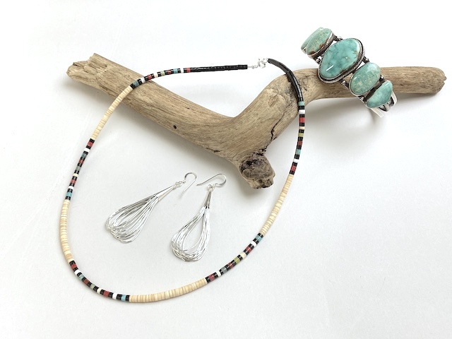 サントドミンゴ　34-0349-B　ドレイン・カラバザ作　マイクロHeishi（ヒシ）ネックレス　全長　約490mm