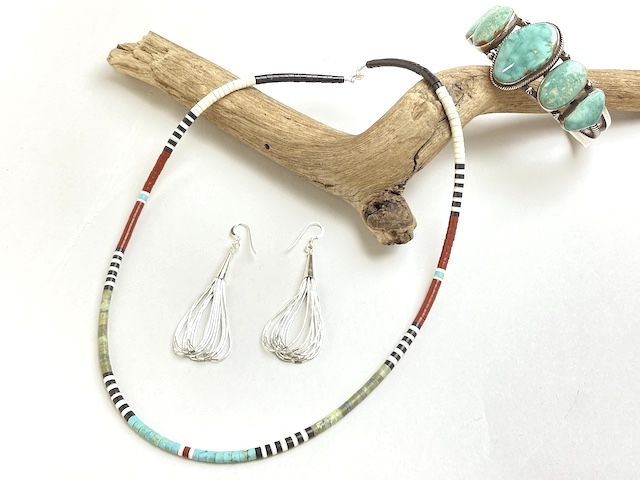 サントドミンゴ　34-0349-E　ドレイン・カラバザ作　マイクロHeishi（ヒシ）ネックレス　全長　約500mm