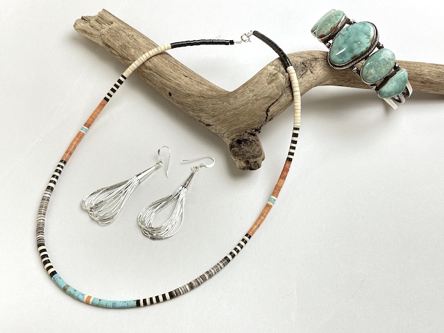 サントドミンゴ　34-0349-H　ドレイン・カラバザ作　マイクロHeishi（ヒシ）ネックレス　全長　約500mm