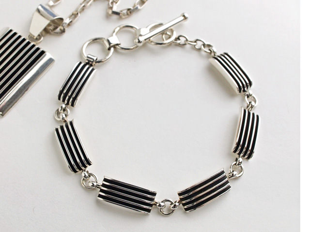 ナバホ　02-0152　Francis Jones フランシスジョーンズ作　エッジプレート　6ピース・リンクブレスレット