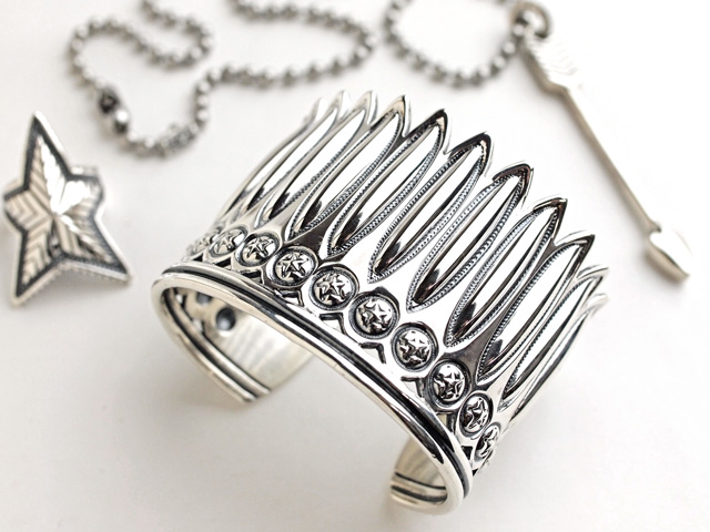 直輸入純正品 CODY SANDERSON コディサンダーソン 02-0461 フェザー・ヘッド・スター・ブレスレット