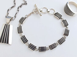 ナバホ　02-0170　Francis Jones フランシスジョーンズ作　エッジプレート 10ピース リンクブレスレット