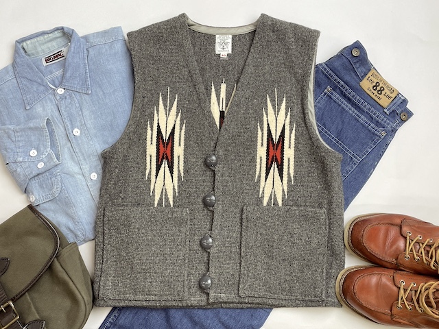 【美品】Tribe Square トライブスクエア オルテガ チマヨベスト 黒 Tribe Square トライブスクエア オルテガ チマヨベスト 黒