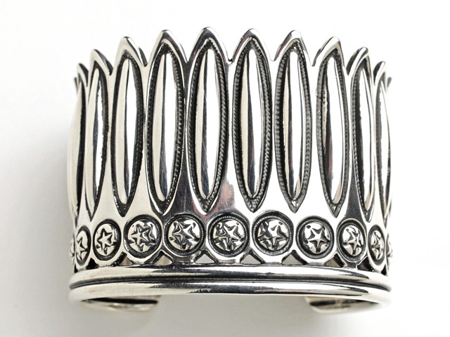 soloist×cody sanderson twisted cuffバングル（CODY SANDERSON  