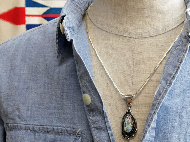 ナバホパール、リキッドシルバー　ネックレス　ヴィンテージ ナバホ族 リキッドシルバー ネックレス 10連 NAVAJO