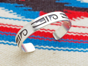 ホピ 22-0240 セドリック・クワニンヴァヤ(Cedrick Kuwaninvaya)作 ウォーターシンボル オーバーレイ・ブレスレット