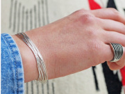 Native SilverStreams　ナバホ　リキッドシルバー・ブレスレット　02-NSS-1018（ 旧02-0455 ）　10連18cm