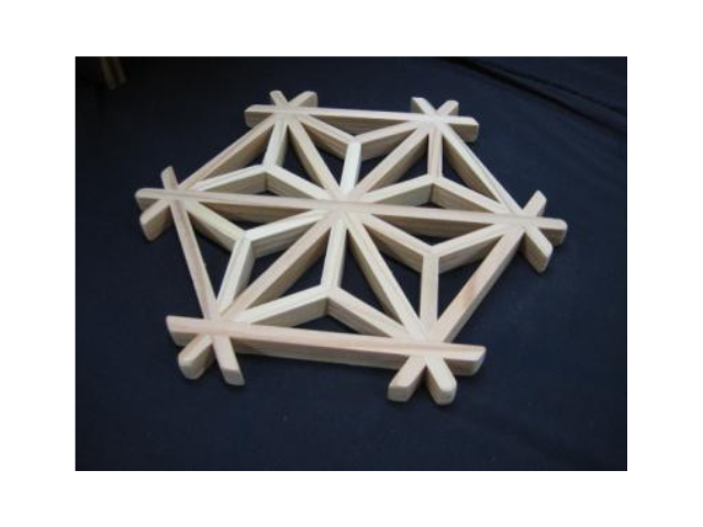 組子鍋敷き　（秋田）