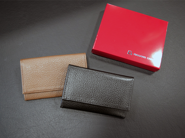 名刺入れトップ